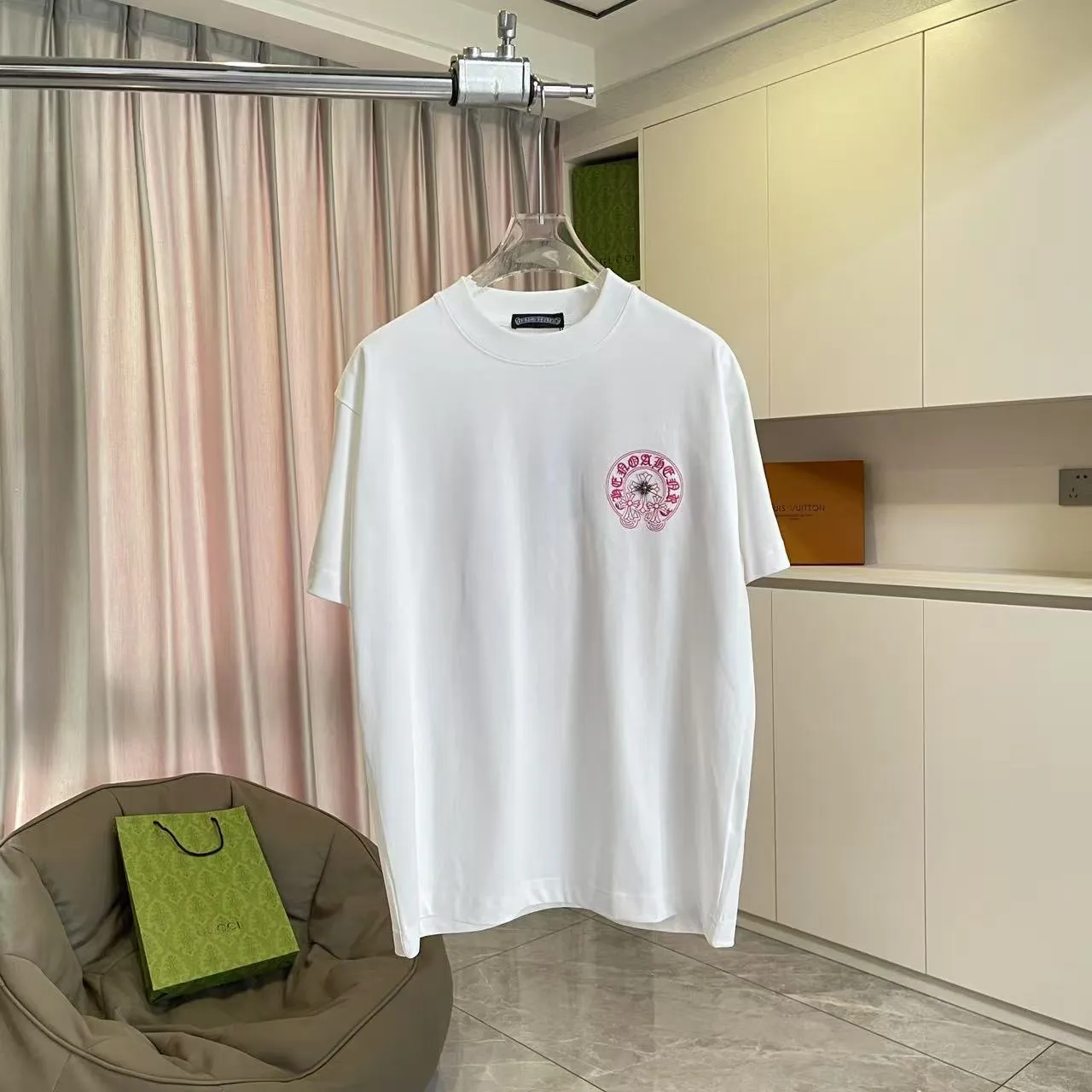 🅿️200 ch Crow* 2025 summer new style Sanskrit horseshoe cross Metal patch embroidery Short-sleeved T-shirt Customized fabric 300g Same style for men and women Size: S M L XL XXL Five codes Color: black white